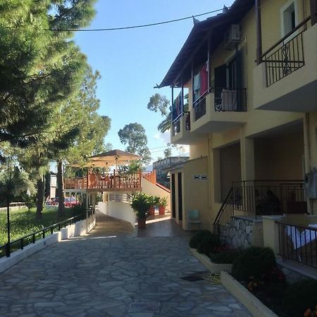 Michalis Place Apartments Vasiliki  Luaran gambar