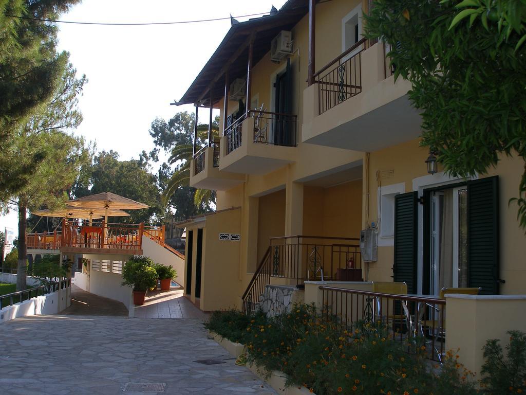 Michalis Place Apartments Vasiliki  Luaran gambar